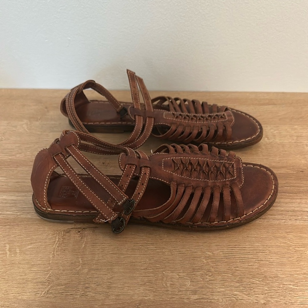EUC Frye Kayla Huarache Sandals Brown Leather Strappy Flat - Picture 5 of 6